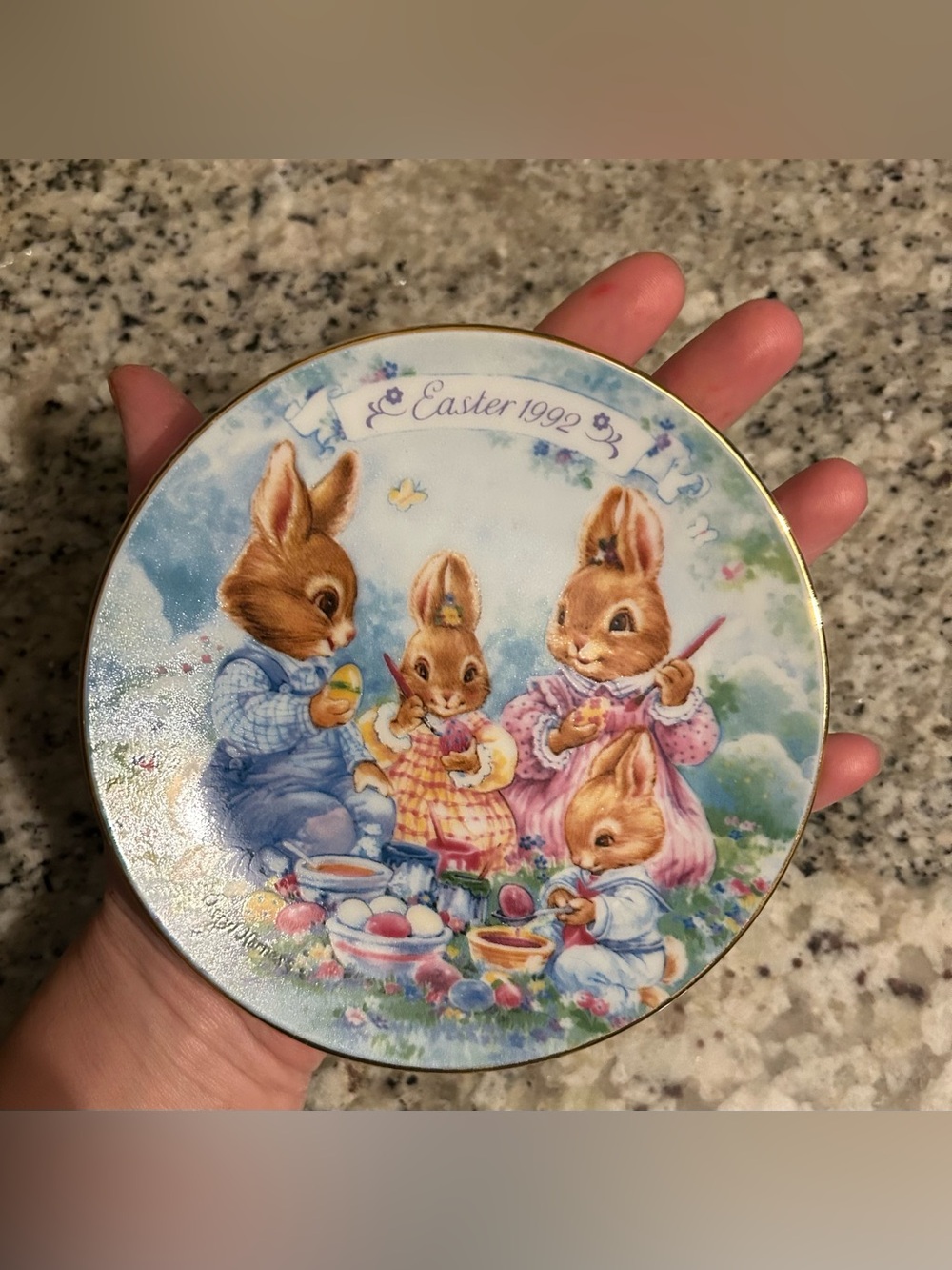 Vintage 1992 Decorative Easter Bunny Plate - Avon
